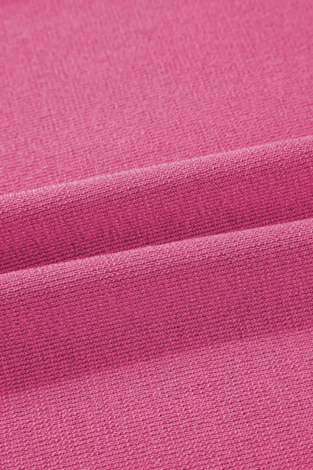 Magenta textured cushion cover with folds on top and pants set