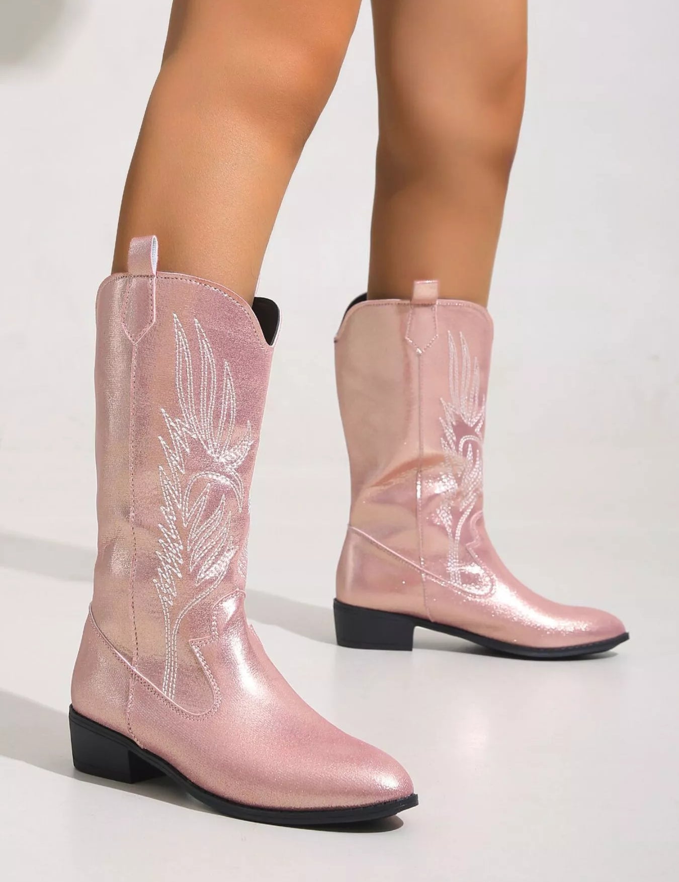 Pink Embroidered Block Heels Boots | Boots Daverri Fashions