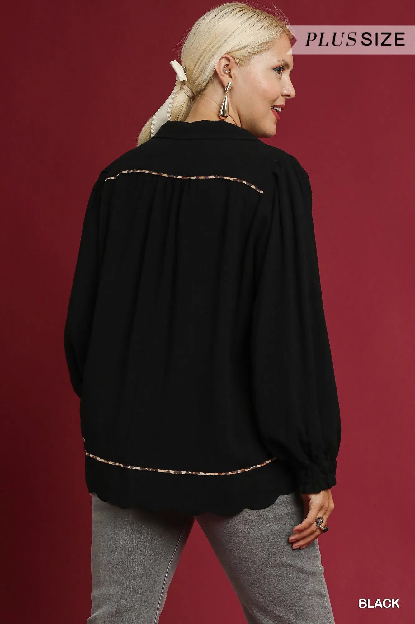 Umgee Full Size Linen Scallop Hem Blouse with Contrast Trim Plus Size | Daverri Fashions