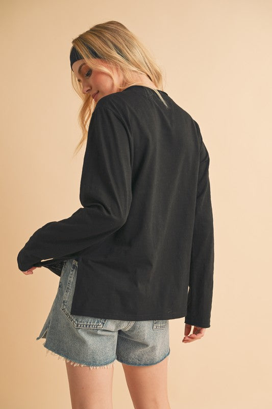 Aemi+Co V-Neck Long Sleeve Top