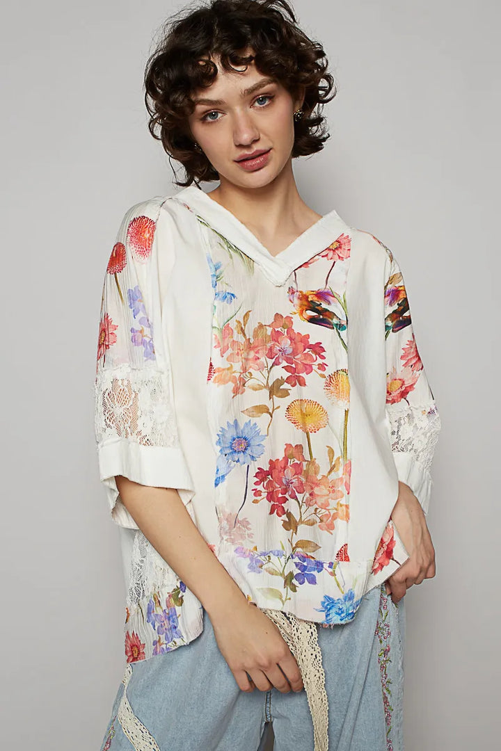 POL Floral V-Neck Raw Edge T-Shirt with Lace Detail T-Shirts