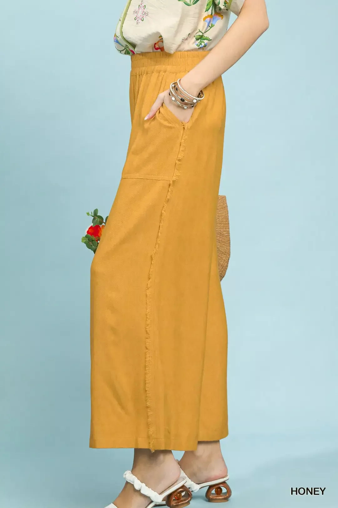 Umgee honey-colored linen frayed side pocket wide-leg pants, relaxed fit