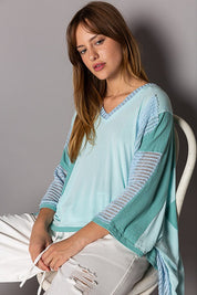 POL High-Low Contrast V-Neck Top Mint Blue