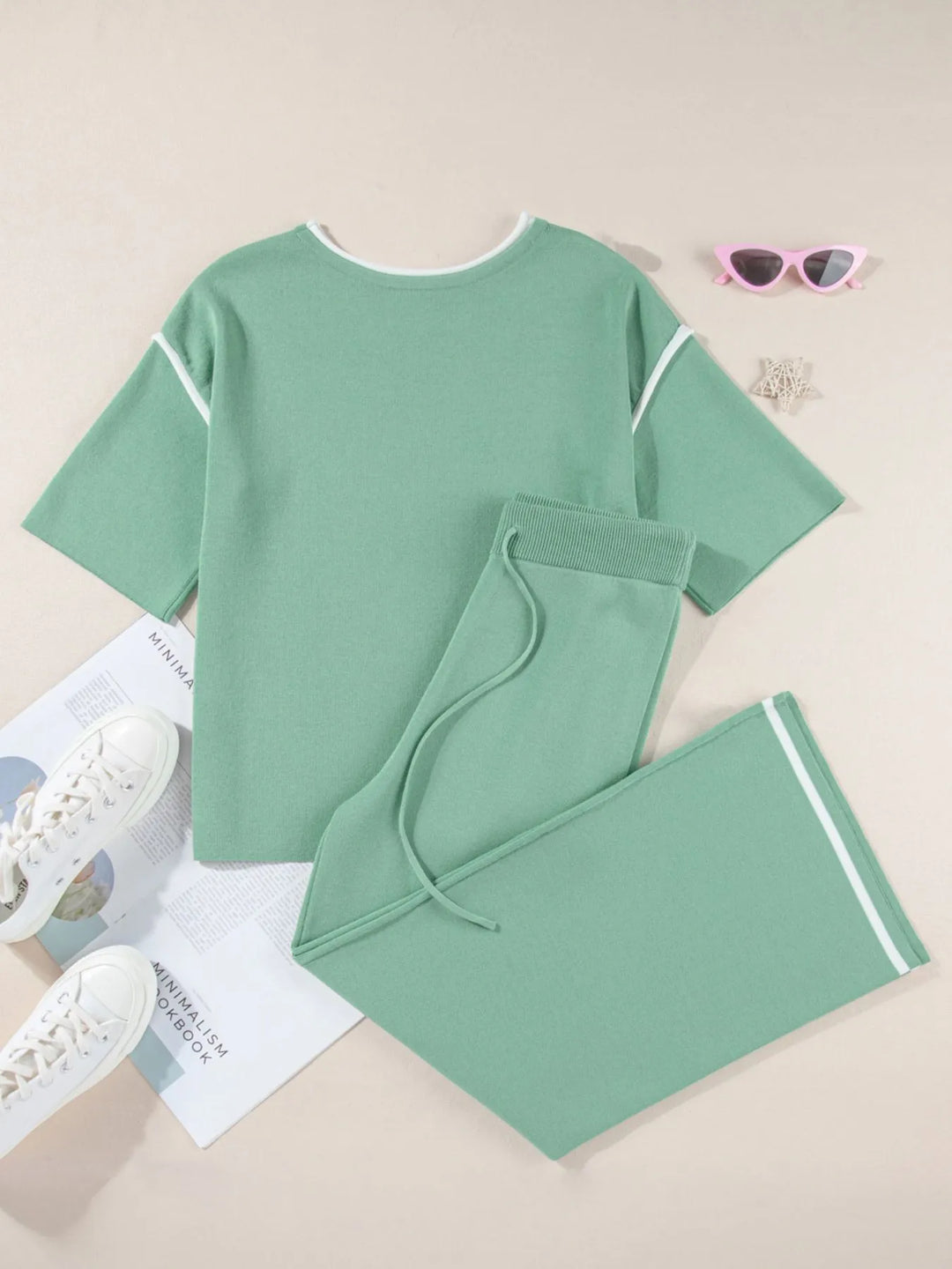 Contrast Trim T-Shirt and Drawstring Pants Set | Loungewear Sets Daverri Fashions