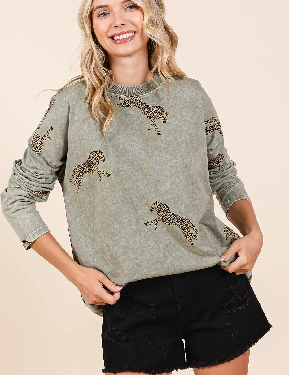 Mittoshop Mineral Wash Cheetah Print Long Sleeve Top | Tops Daverri Fashions