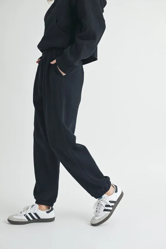 Aemi+Co Drawstring Elastic Waist Joggers