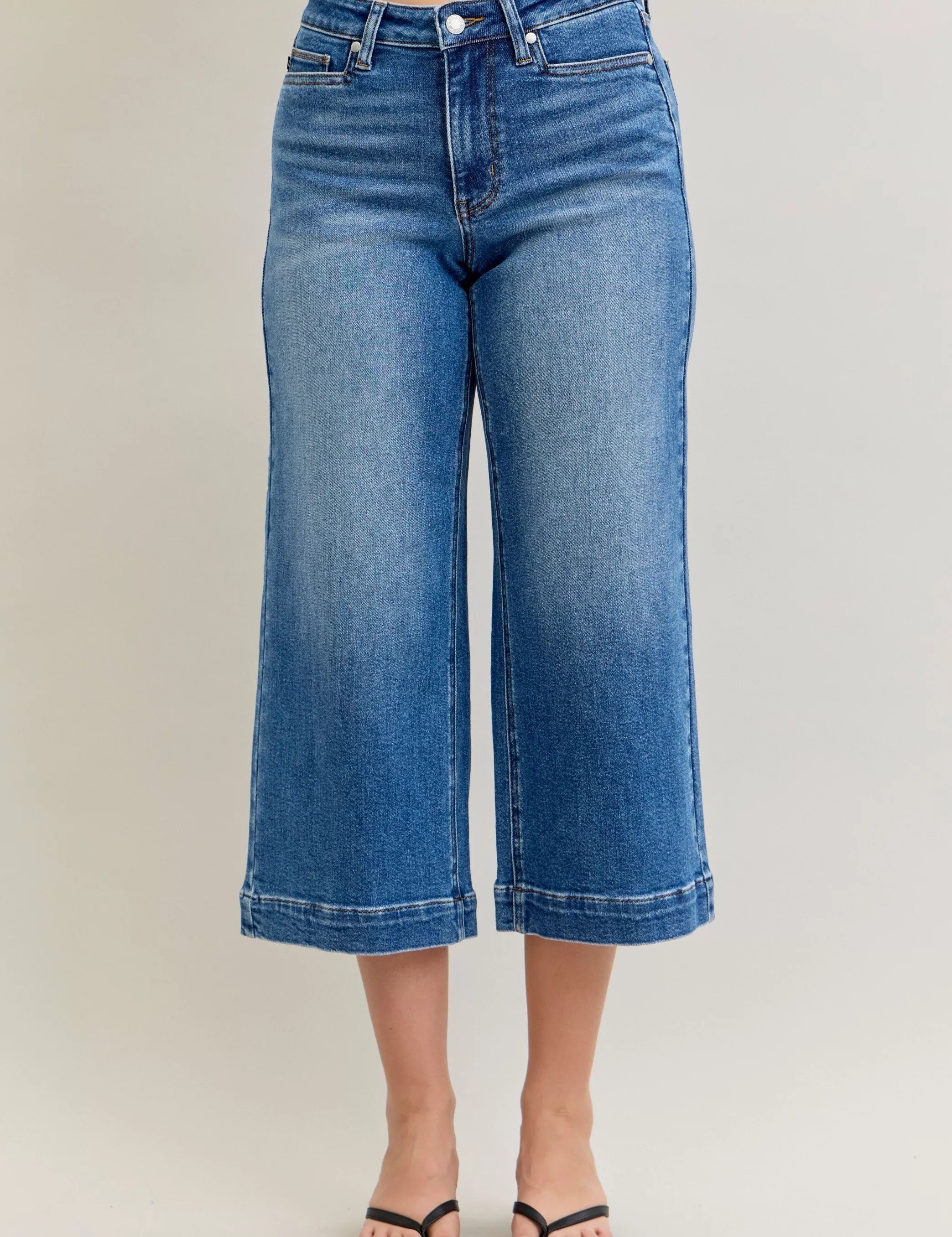 MD Judy Blue Mid Rise Crop Wide Leg Jeans | Jeans Daverri Fashions