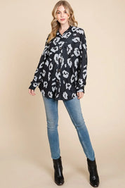 Black and white animal print long-sleeve Bombom shacket blouse