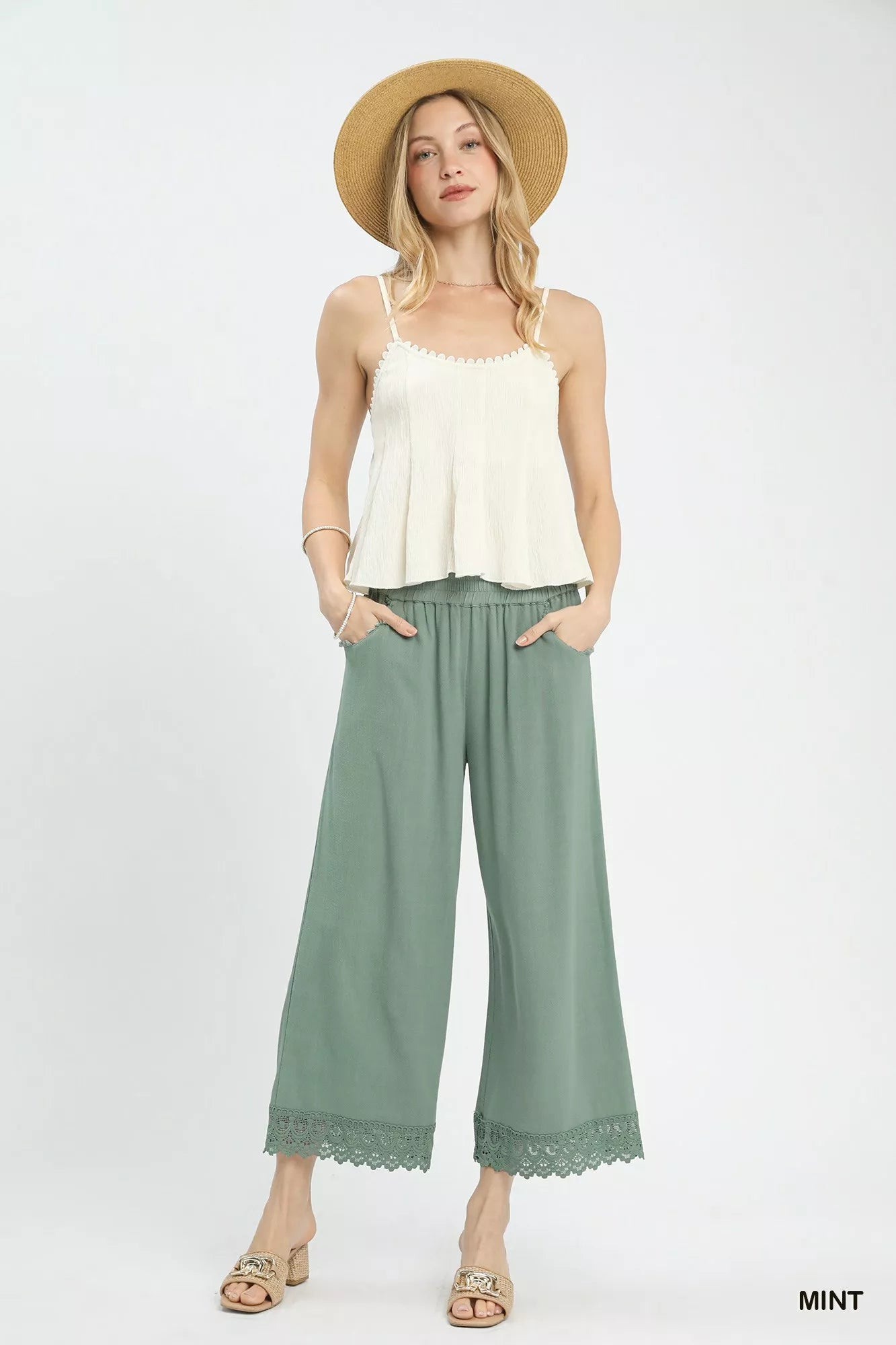 Umgee mint linen wide-leg cropped pants with lace trim