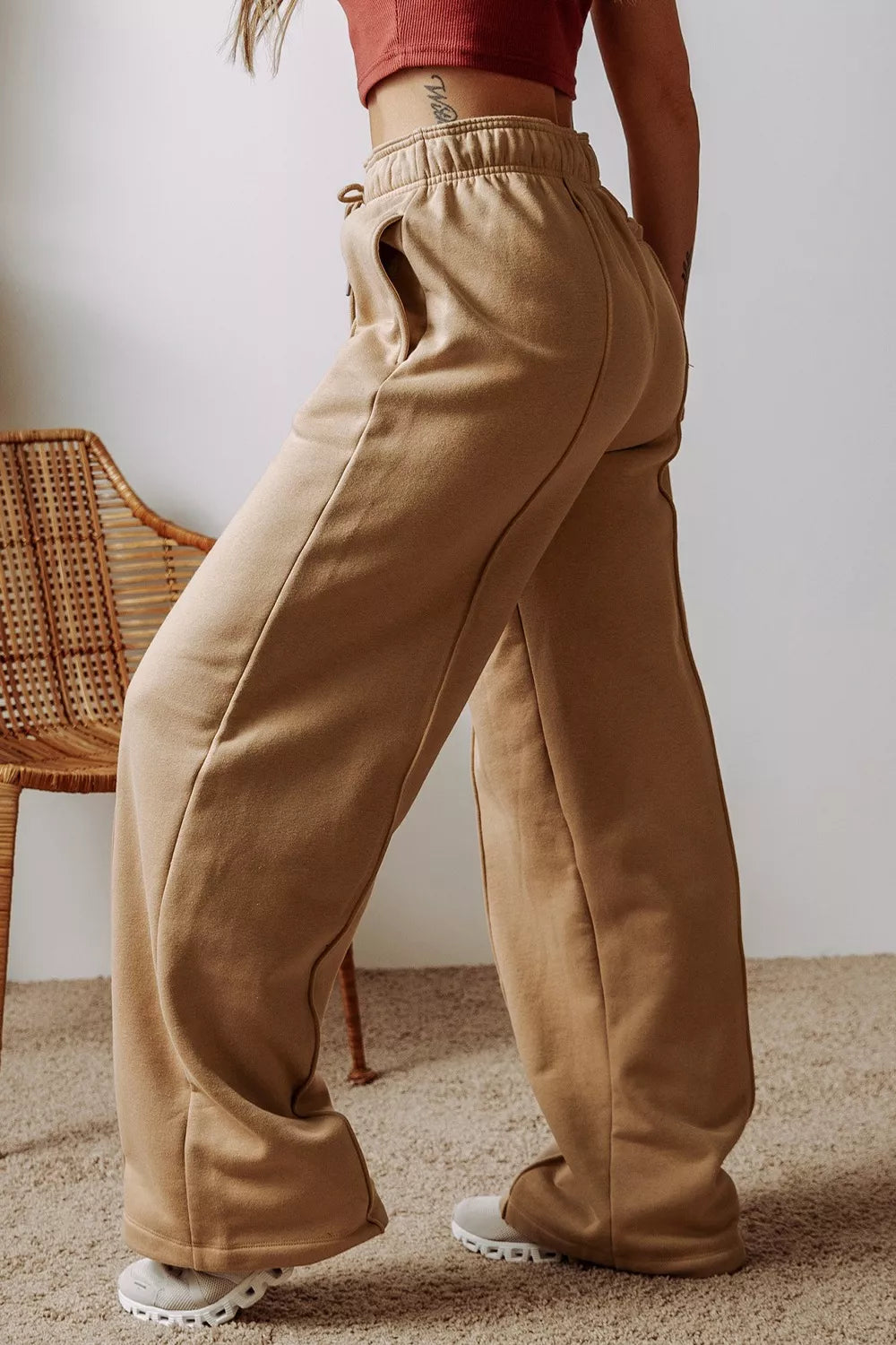 Daverri wide-leg drawstring pants in beige with side pockets