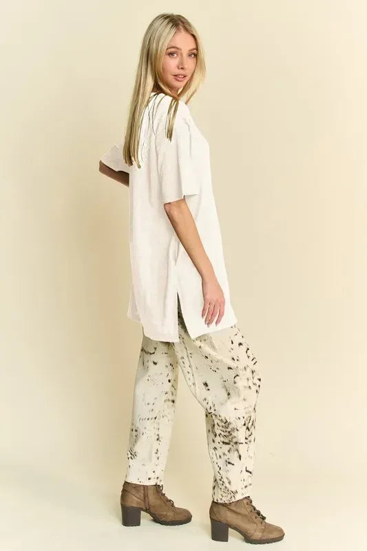 Davi & Dani Short Sleeve Side Slit T-Shirt with Pockets - DAVERRI FASHIONS