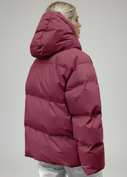 Burgundy pocketed zip-up hooded puffer jacket with quilted design