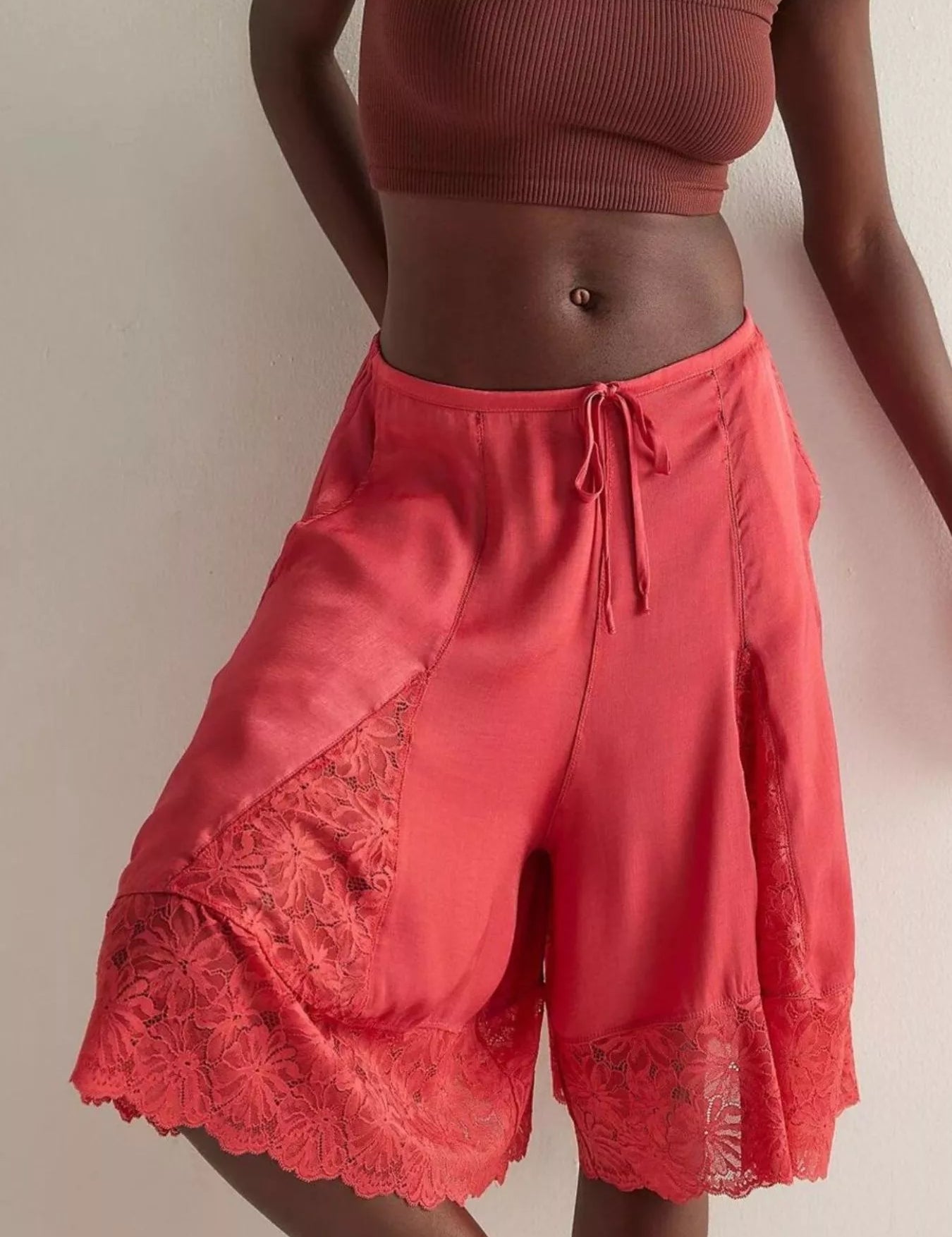 Red Lace Detail Shorts | Shorts Daverri Fashions