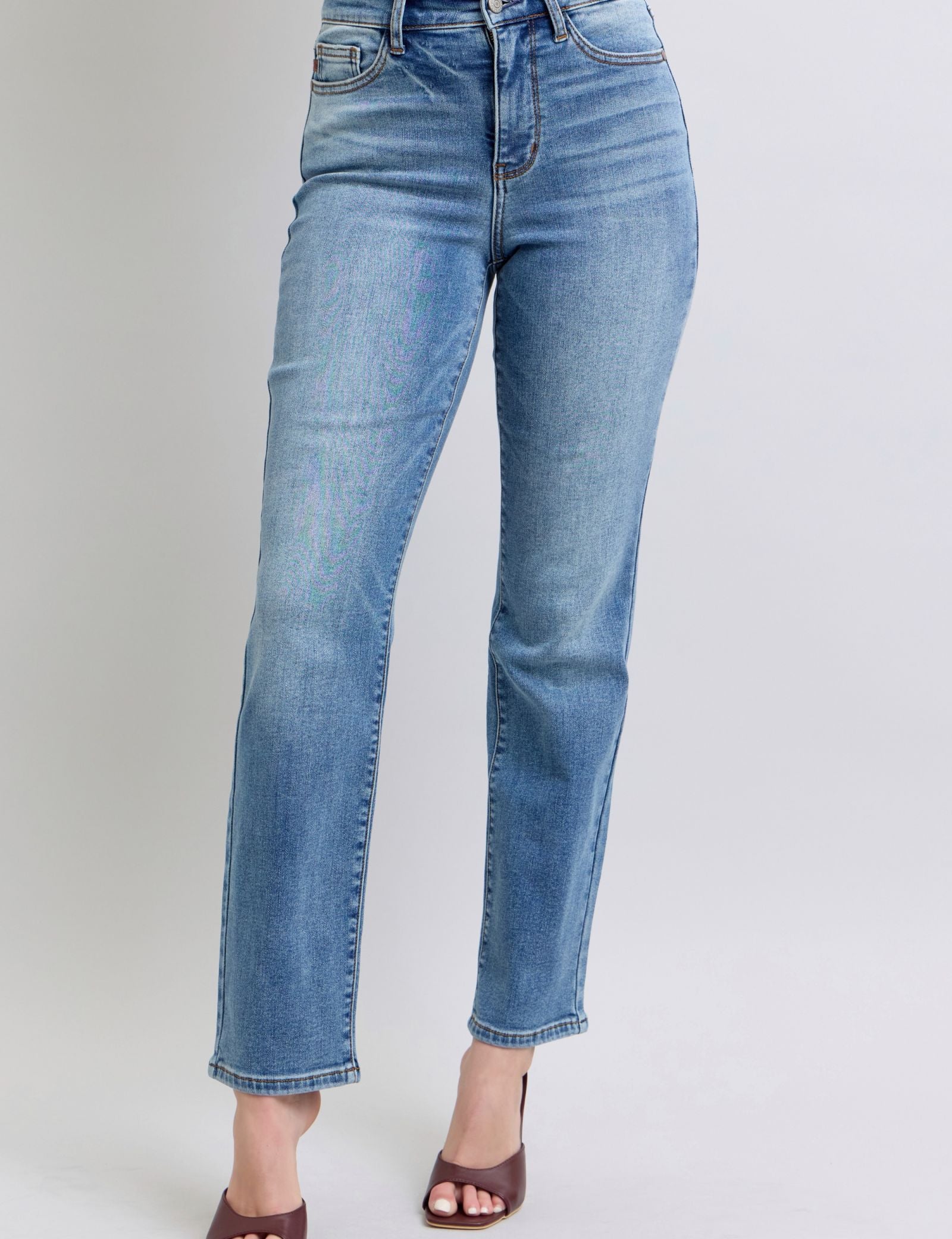 Medium Judy Blue Full Size Run Vintage Wash Thermal Straight Jeans | Daverri Fashions