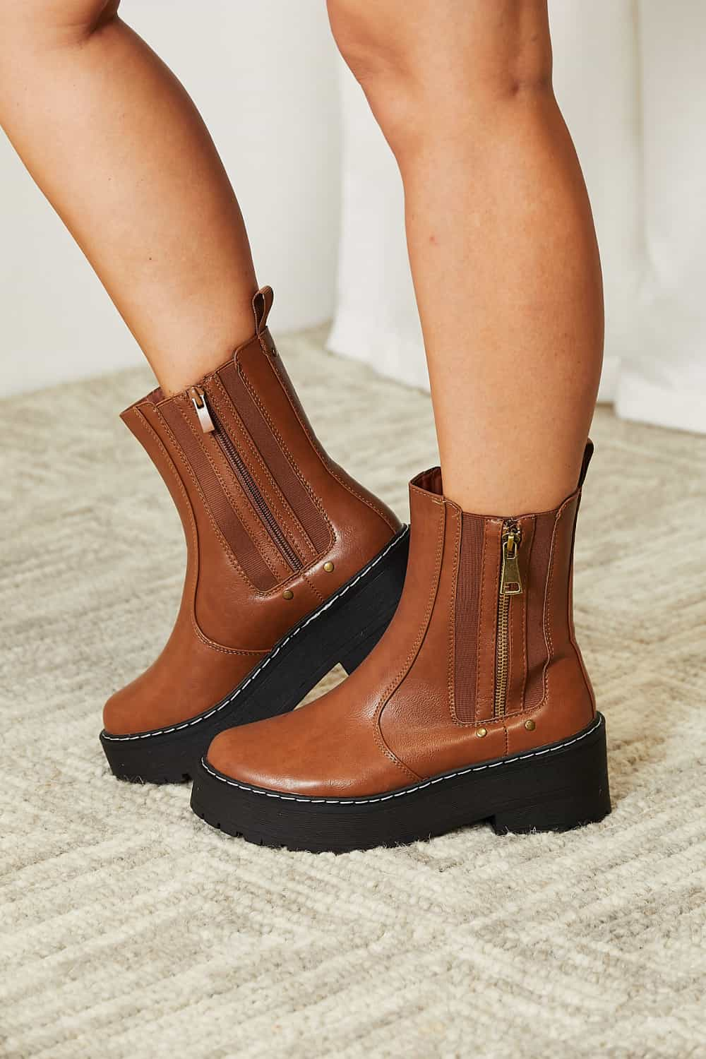 Forever Link Side Zip Platform Boots Brown Shoes