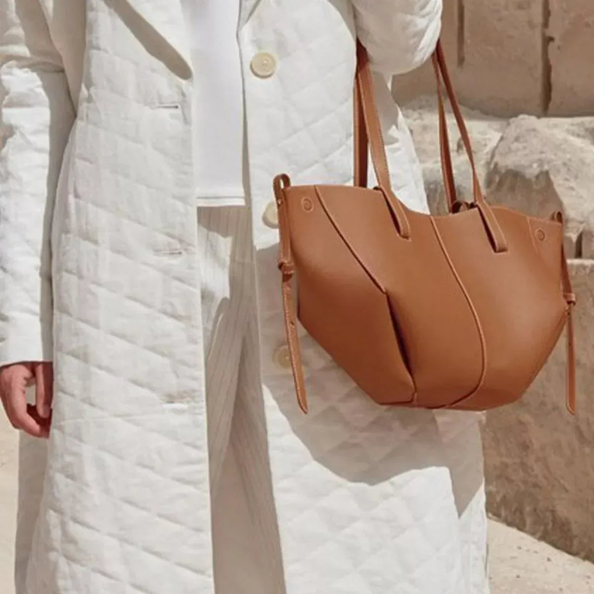 Vegan Leather Tote Bag - DAVERRI FASHIONS