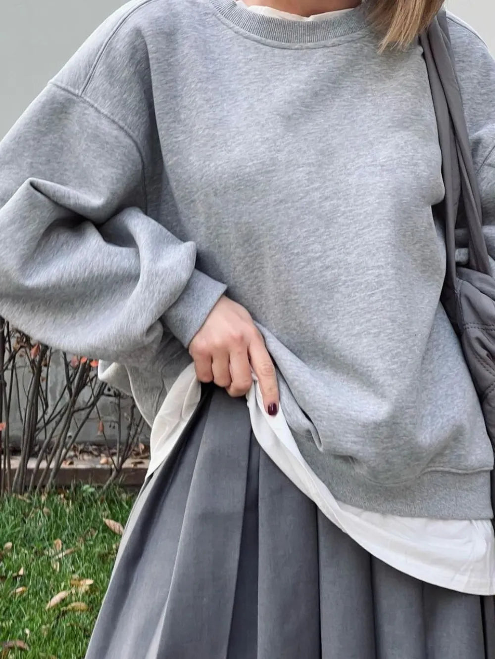 Light Gray Round Neck Dropped Shoulder Long Sleeve Sweatshirt | Sweatshirts Daverri Fashions