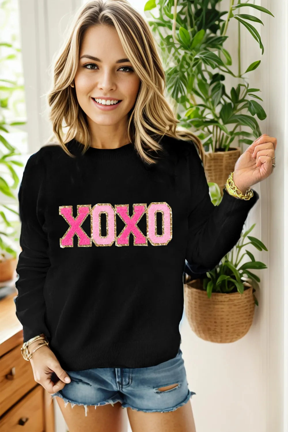 Graphic Round Neck Long Sleeve Sweater | Sweaters Daverri Fashions