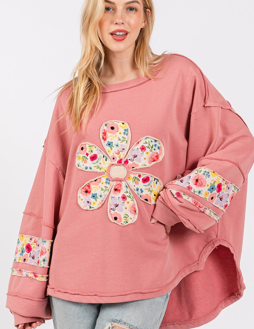 SAGE + FIG Daisy Patch Applique Long Sleeve Sweatshirt ROSE PINK