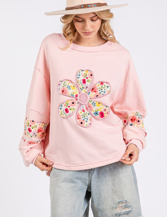 SAGE + FIG Daisy Patch Applique Long Sleeve Sweatshirt Blush Pink