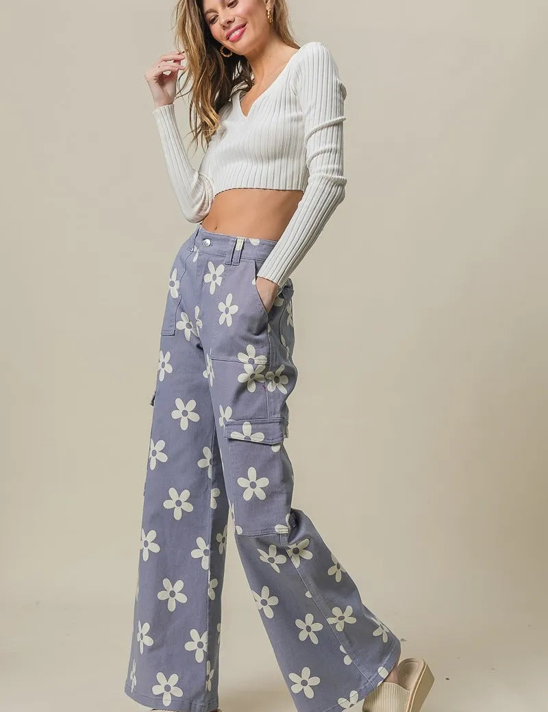 BiBi Flower Printed Side Pocket Wide Pants | Daverri Fashions