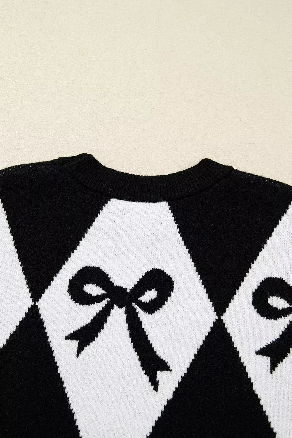 Bow Pattern Long Sleeve Contrast Sweater - DAVERRI FASHIONS