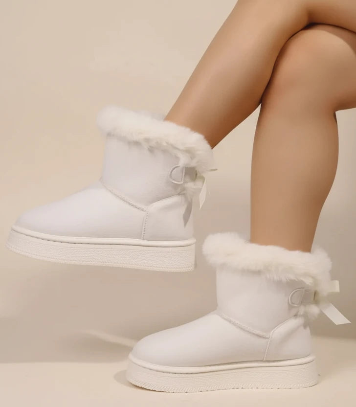 Round Toe Platform Boots - DAVERRI FASHIONS