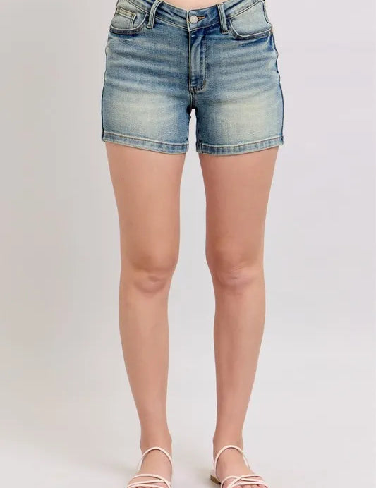 MD L Judy Blue V-Front Vintage Wash Shorts | Daverri Fashions