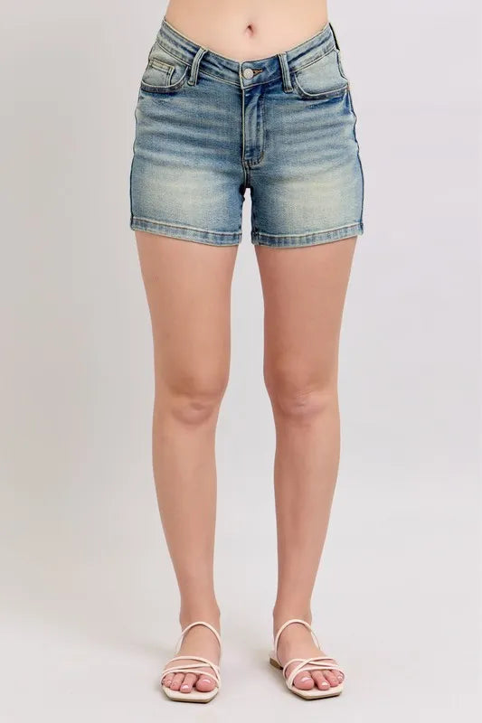 Judy Blue V-Front Vintage Wash Shorts MD