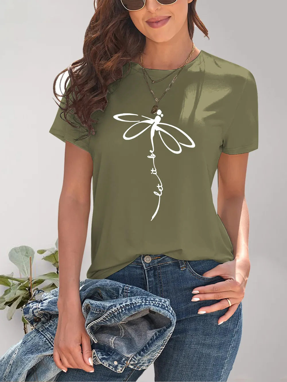Olive green dragonfly print round neck short sleeve t-shirt