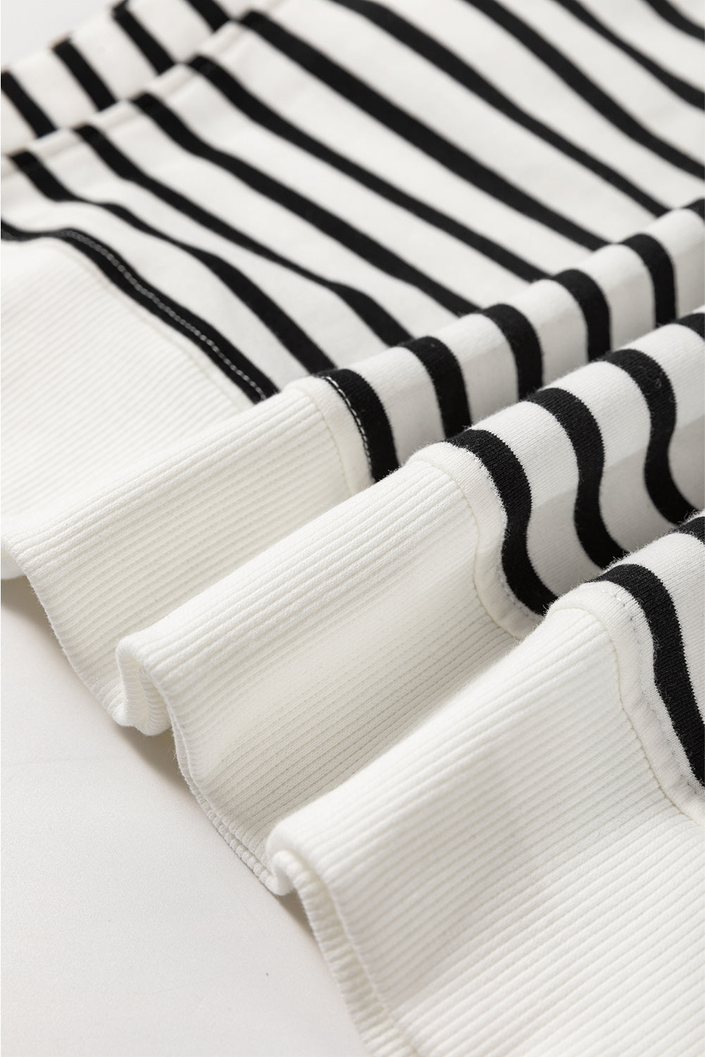 Black Stripe Raglan Sleeve Side Slits Loose Sweatshirt | Sweatshirts Daverri Fashions