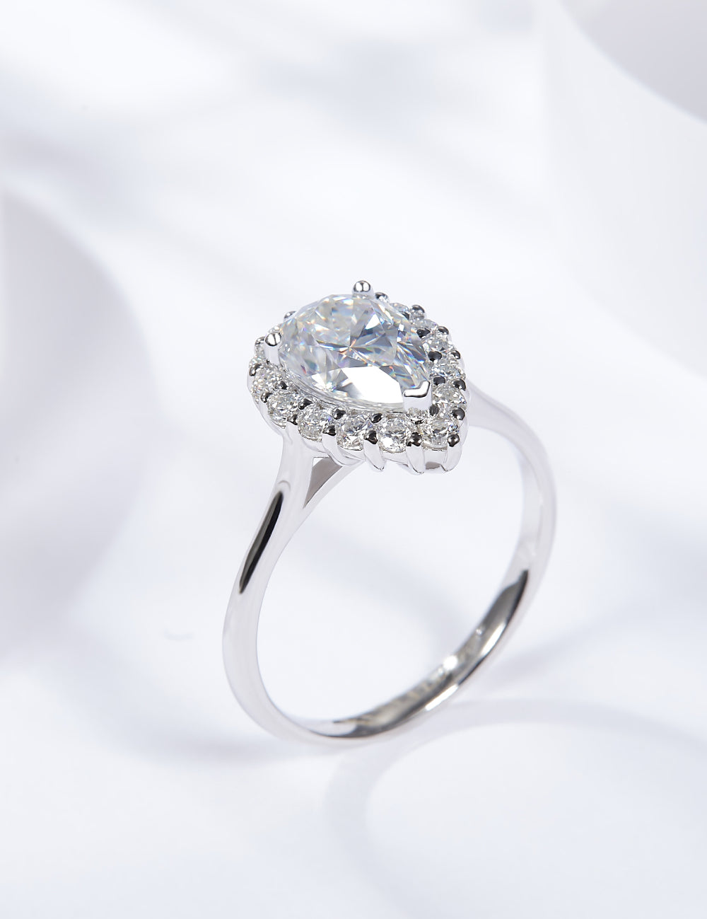 1.5 Carat Moissanite Teardrop Ring | Rings Daverri Fashions
