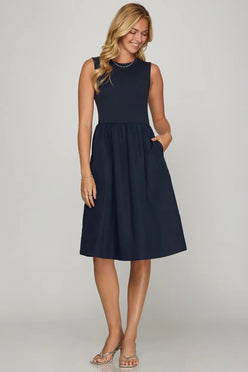 Navy blue sleeveless plus size poplin midi A-line dress with pockets