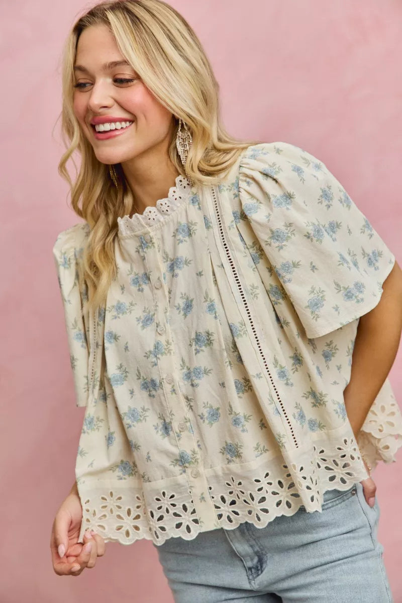 SO ME floral print lace trim flutter sleeves blouse in cream with blue embroidery