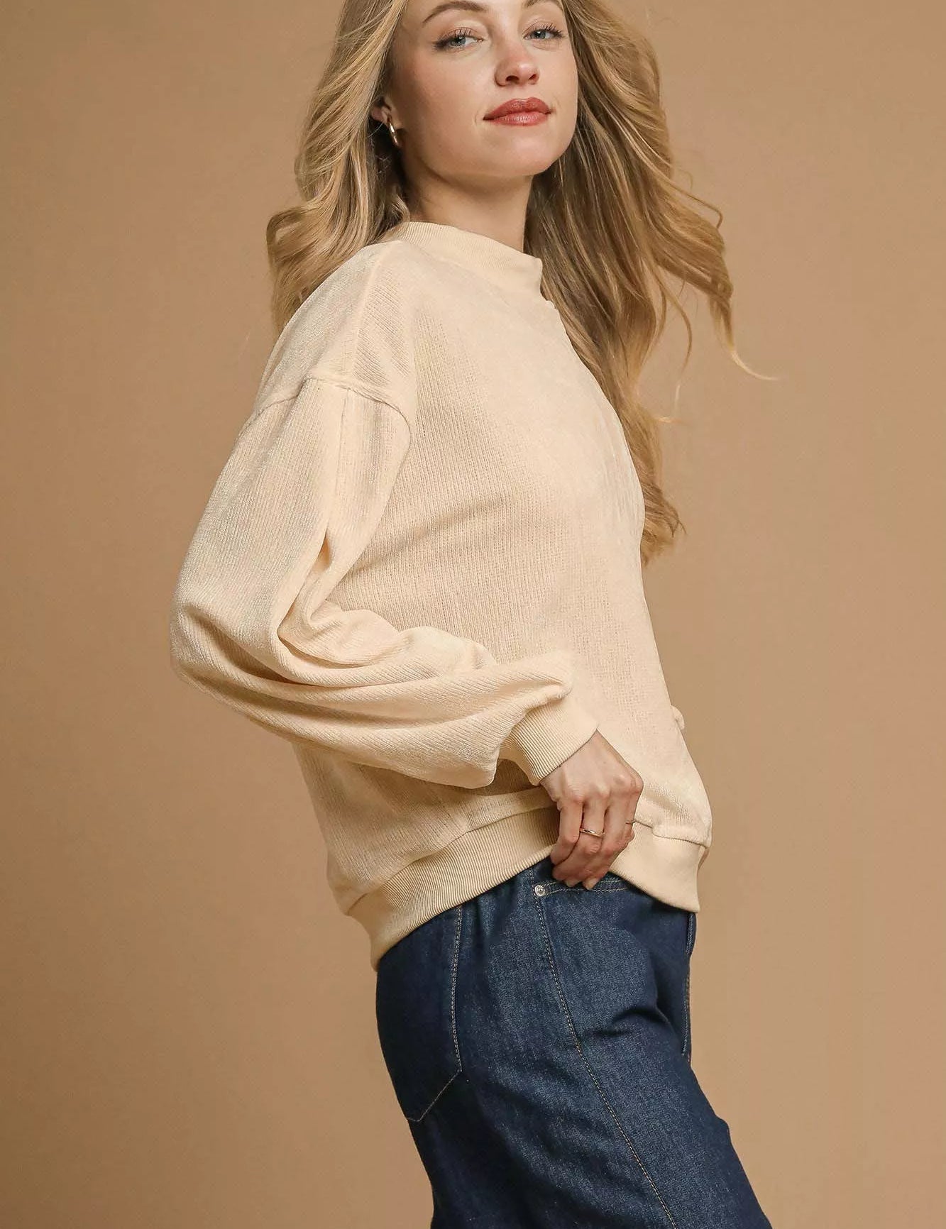 Umgee Velour Crewneck Balloon Sleeve Sweatshirt | Daverri Fashions