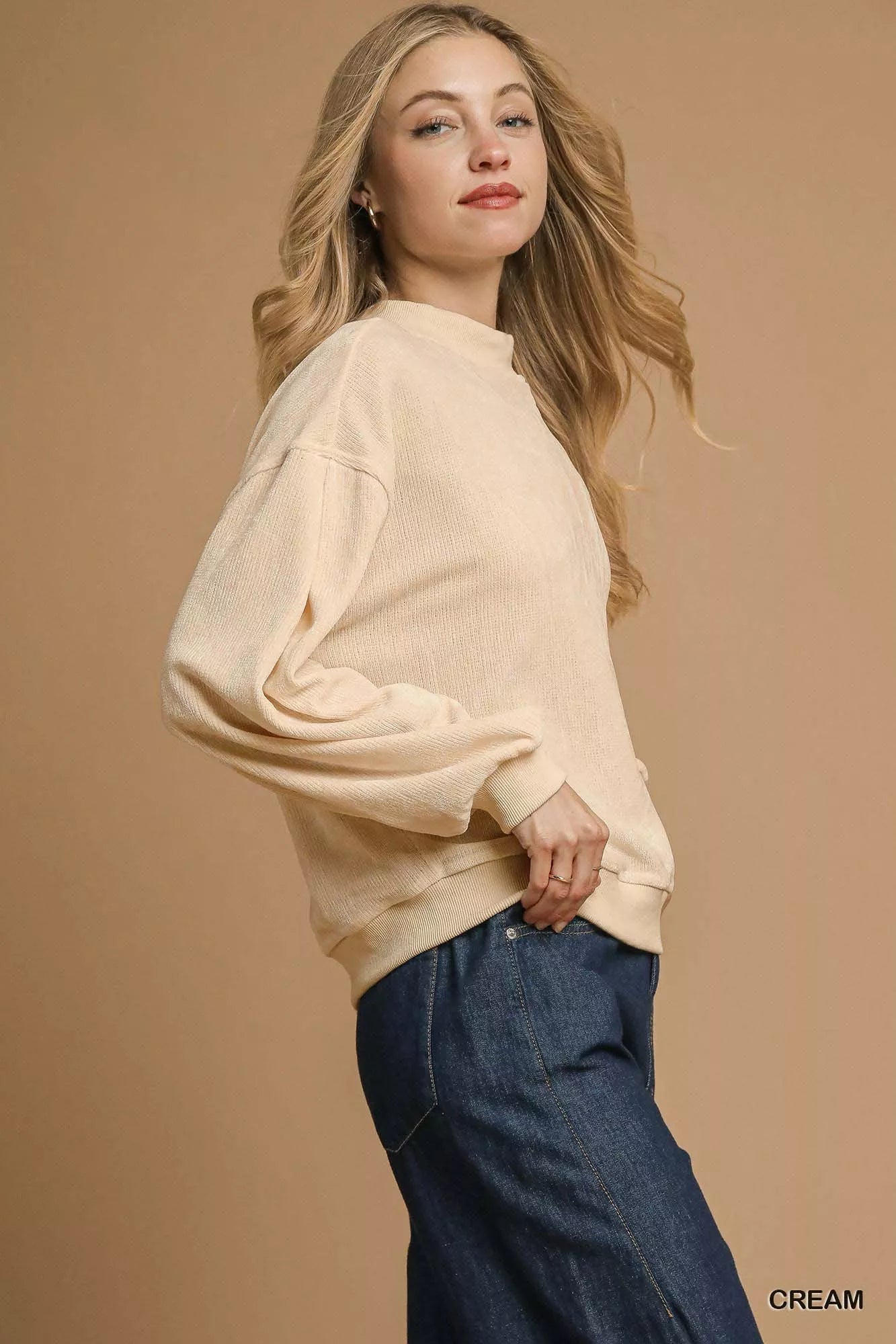 Umgee Velour Crewneck Balloon Sleeve Sweatshirt | Daverri Fashions