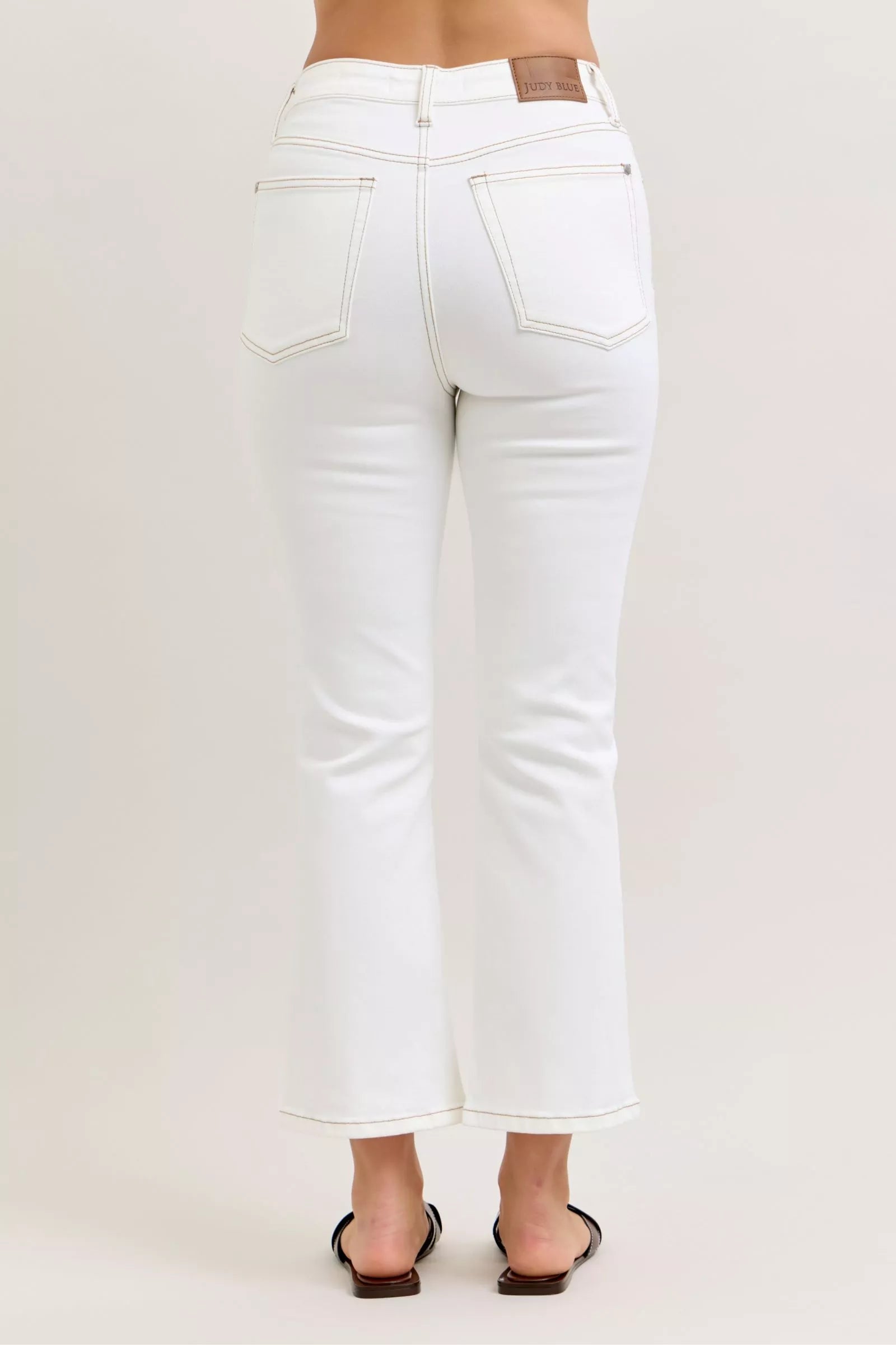 Judy Blue contrast stitching cropped flare jeans, white denim straight-leg cut