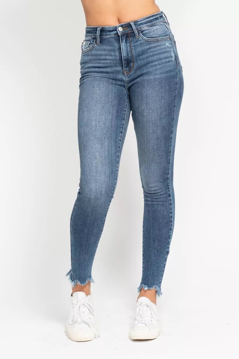 Judy Blue high-waisted skinny jeans in blue denim with slim fit and frayed cuffs