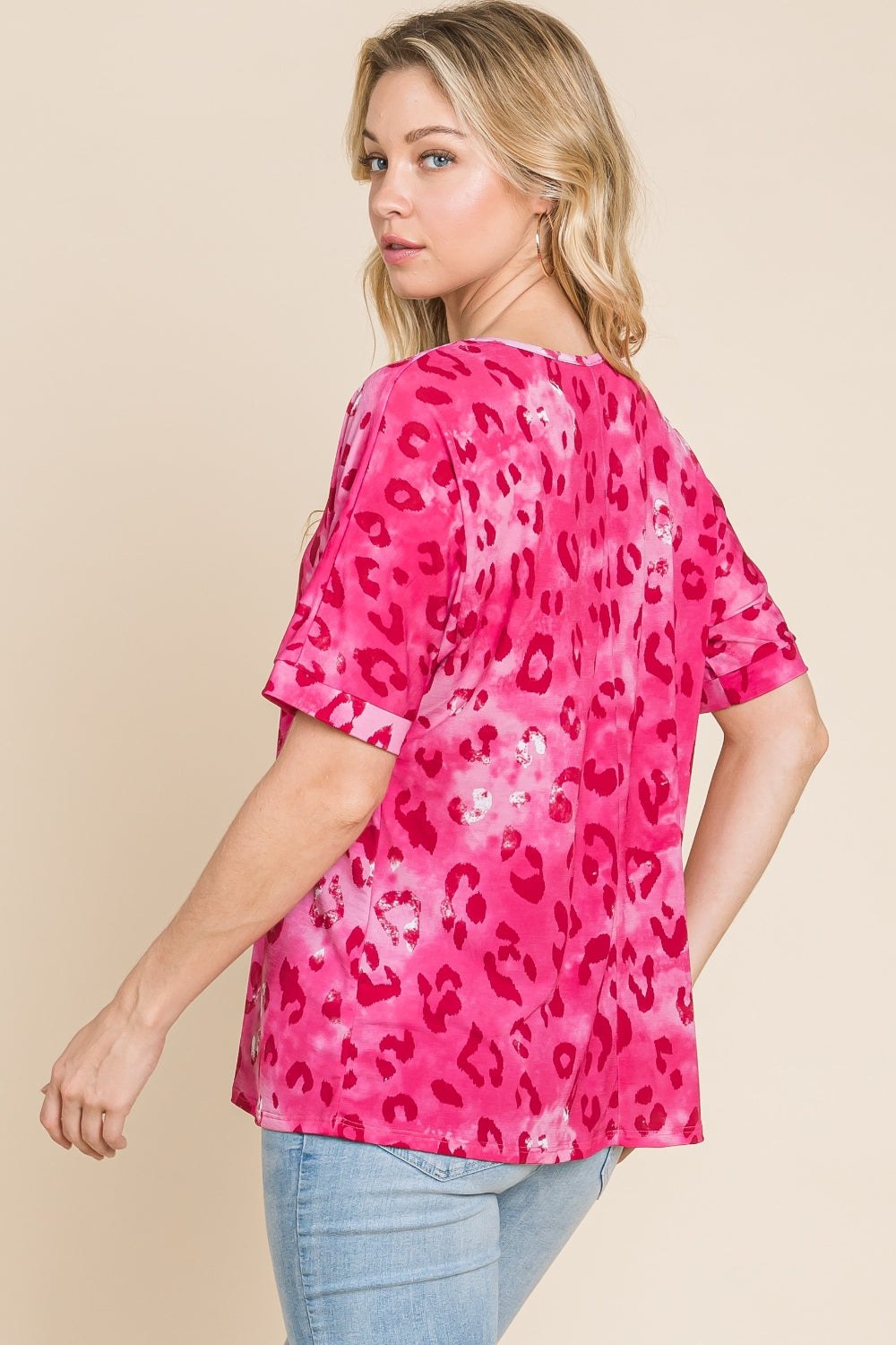 BOMBOM Leopard V-Neck Short Sleeve T-Shirt | Daverri Fashions