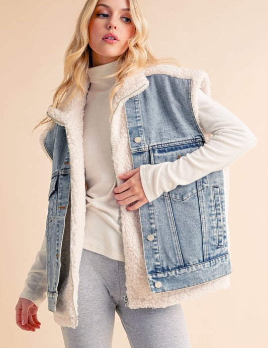 Aemi + Co Fake Two Pieces Denim Patch Sherpa Vest Coat Light