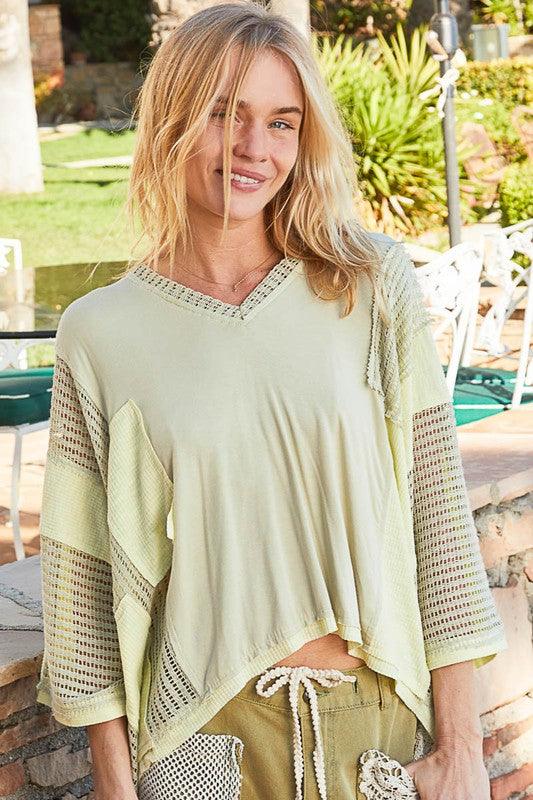 POL High-Low Contrast V-Neck Top Pistachio M Tops