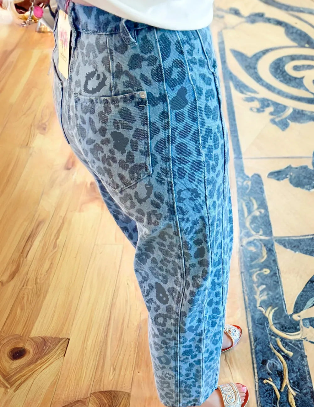 Leopard Print High-Waisted Relaxed Fit Jeans | Jeans Daverri Fashions
