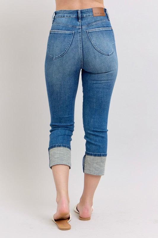 Judy Blue Full Size Skinny Cuff Capris Jeans with Pockets | Capri Jeans Daverri Fashions