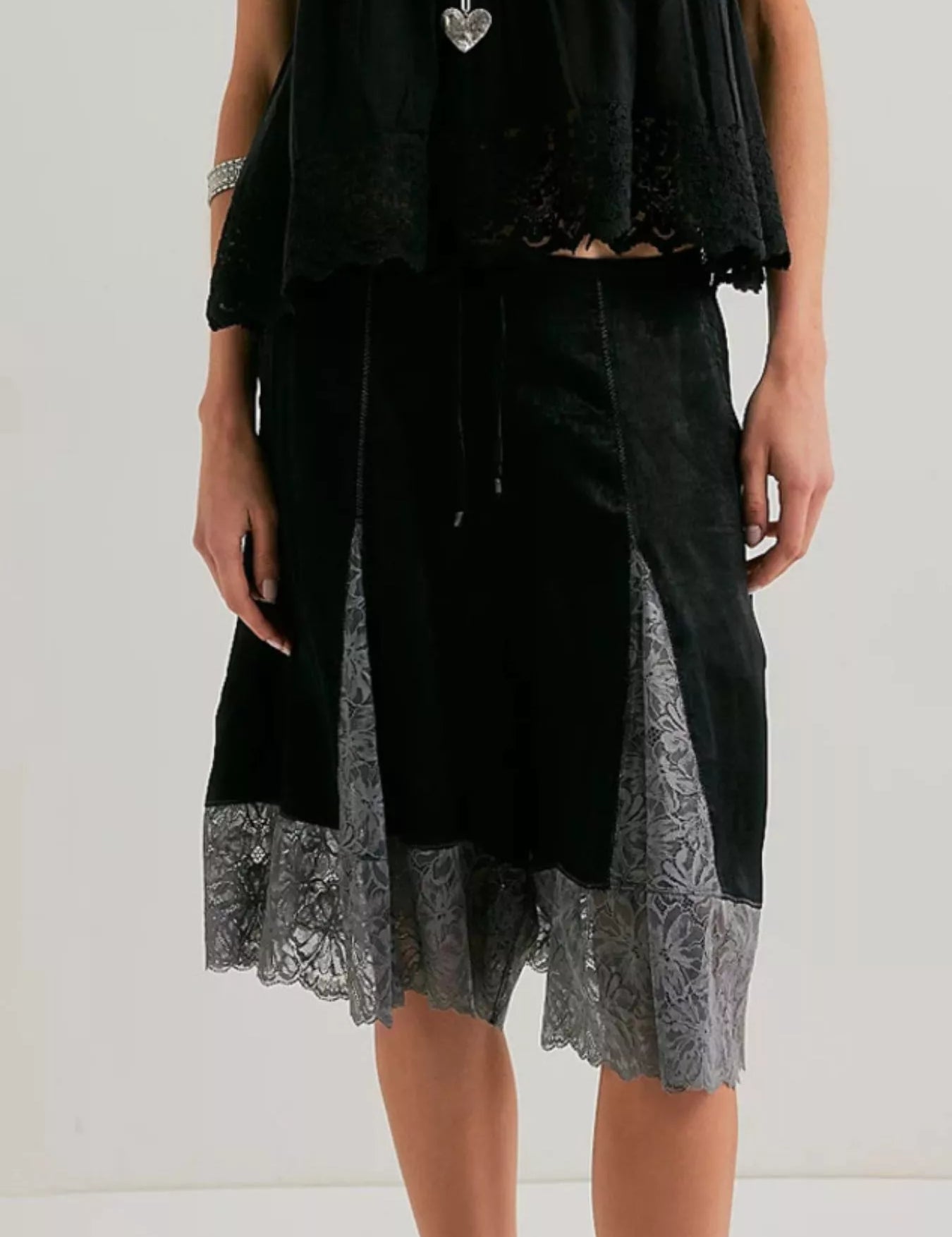 Lace Detail Shorts | Shorts Daverri Fashions
