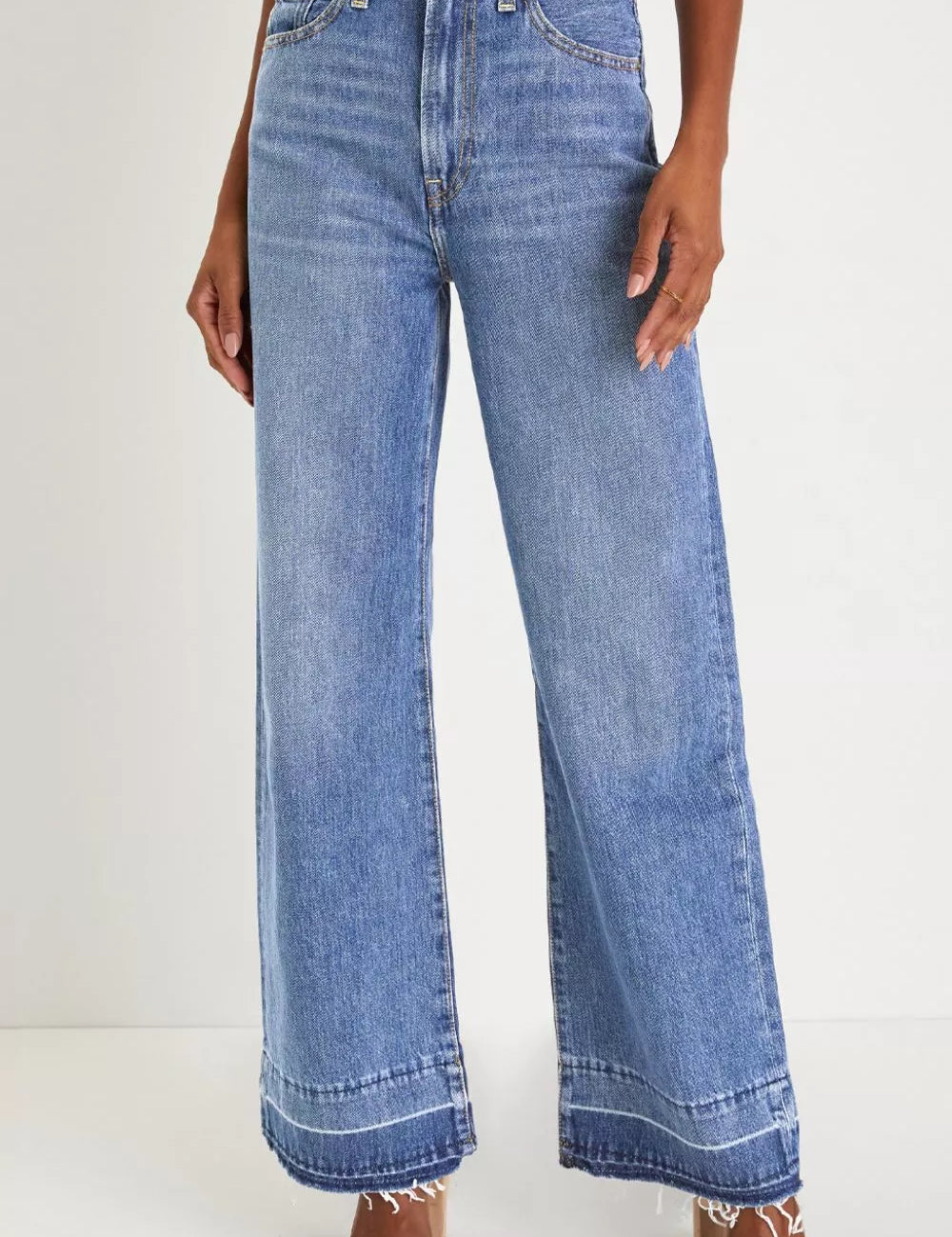 Daverri Fashions light blue wide-leg high waist jeans with frayed hem