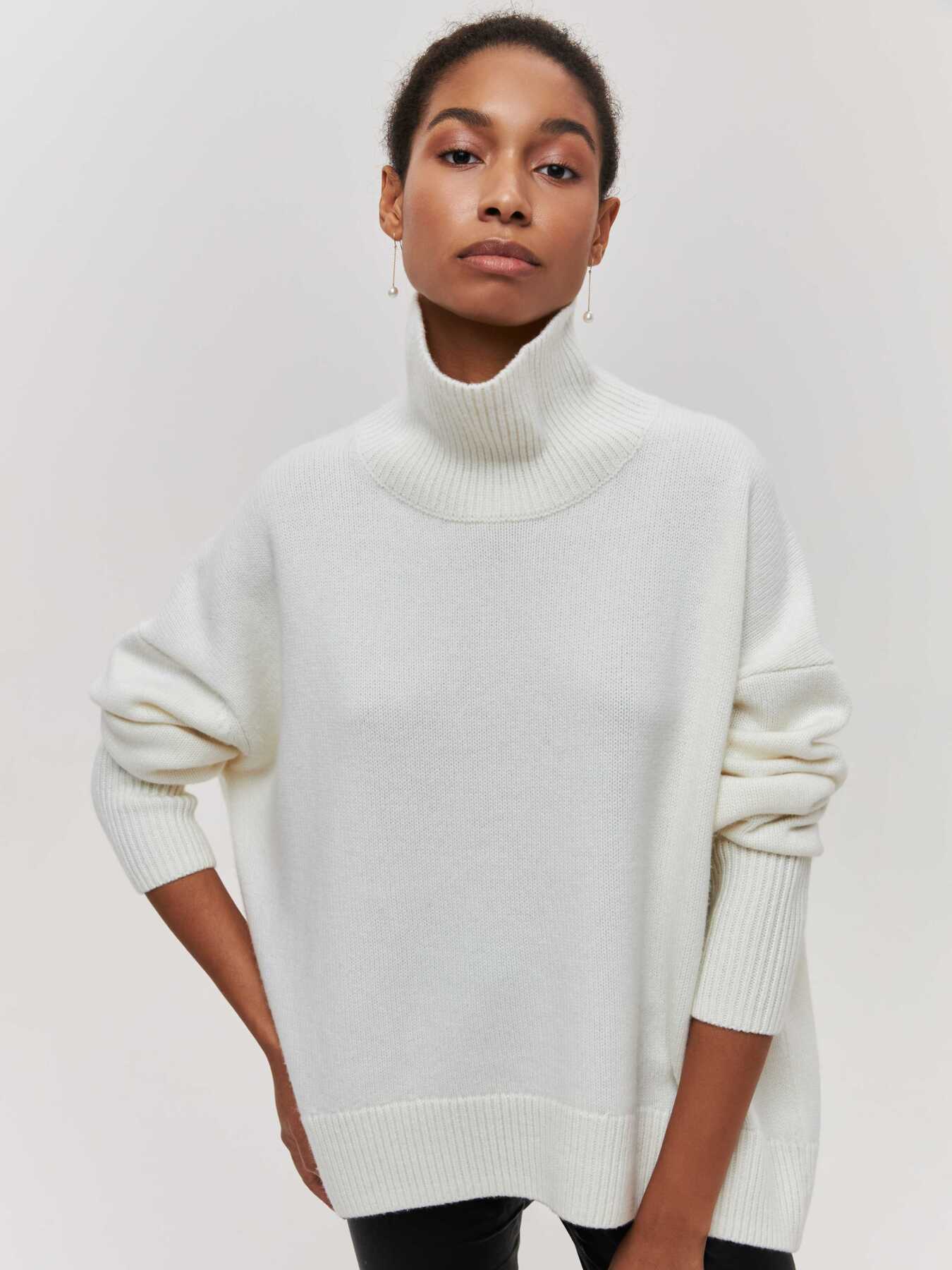 White Loose Fit Long Sleeve Turtleneck Sweater | Sweaters Daverri Fashions