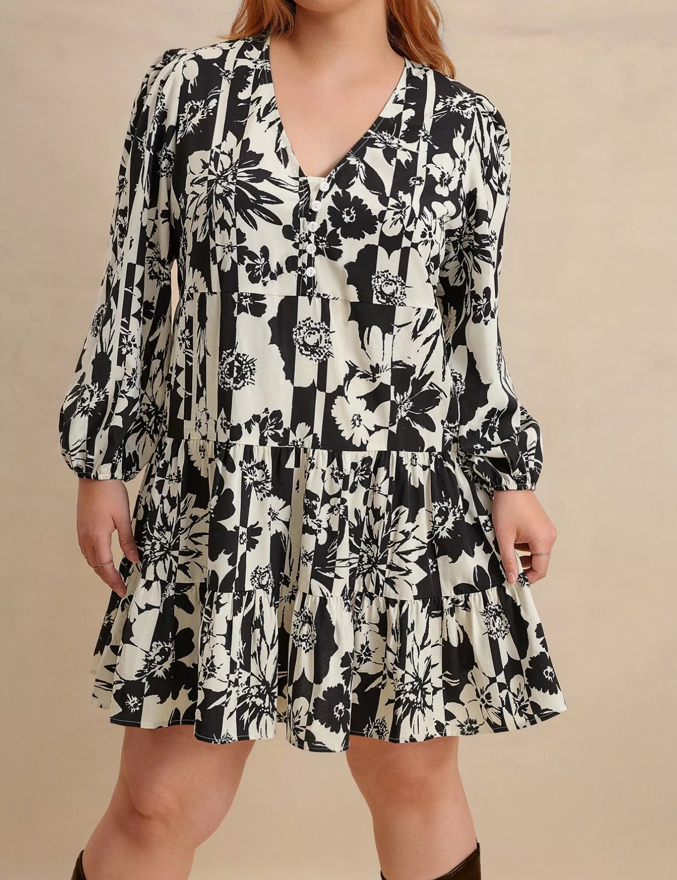 Black Plus Size Printed V-Neck Long Sleeve Mini Dress | Mini Dresses Daverri Fashions