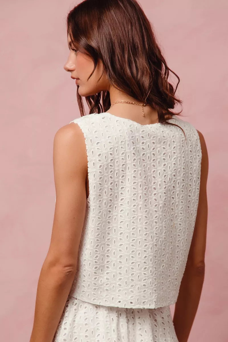 White SO ME floral eyelet lace sleeveless tiered vest top