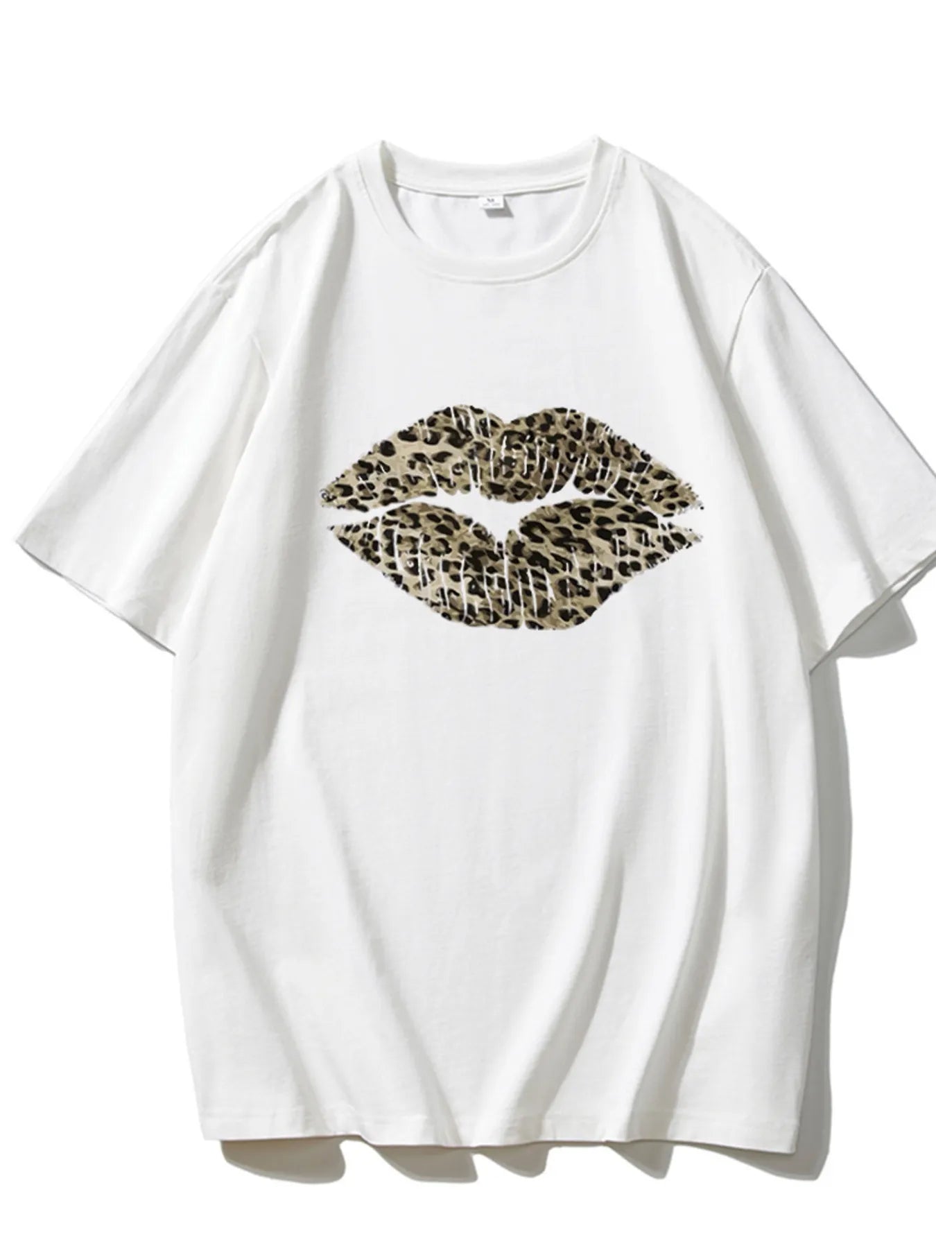 Daverri Leopard Lips oversized t-shirt with bold kiss mark print