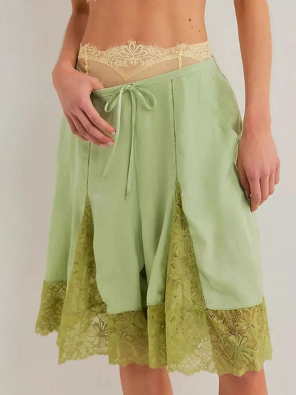 Lace Detail Shorts - DAVERRI FASHIONS